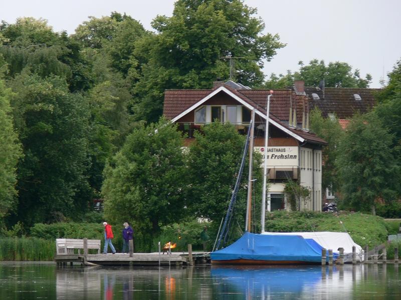 Gasthaus Zum Frohsinn Bosau Luaran gambar