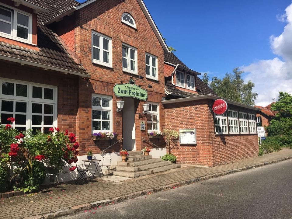 Gasthaus Zum Frohsinn Bosau Luaran gambar