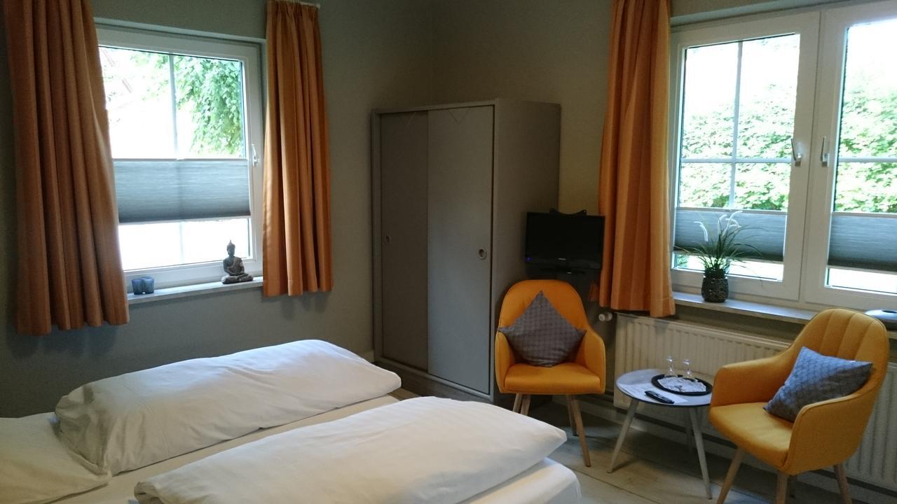 Gasthaus Zum Frohsinn Bosau Luaran gambar